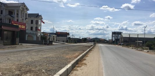5. Bán lô đường chính 15m, giăng 2 đường 36m.
